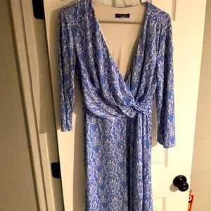 3/4 sleeve dress blue and white
